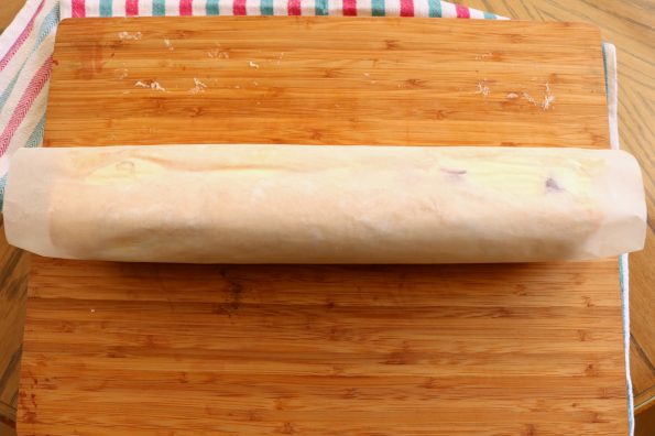 Cherry & Marscapone Cream Pavalova Roll